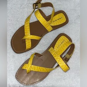 Yellow flats great for the summer heat